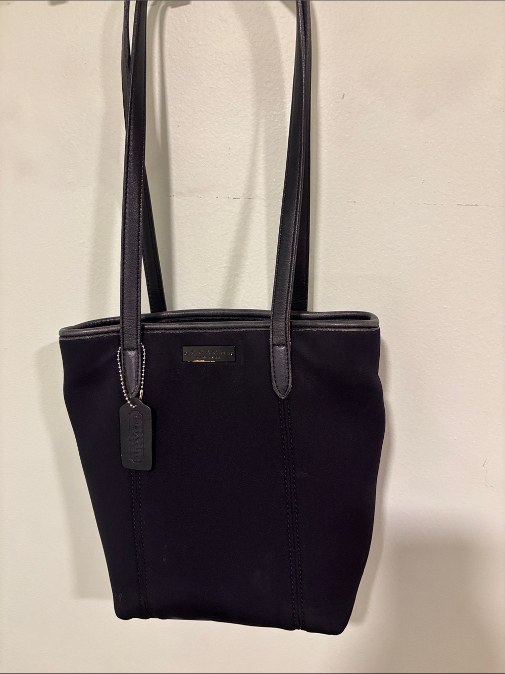 Coach Vintage "Neo Lunch Tote" (Style #6201). Released in the late 1990s